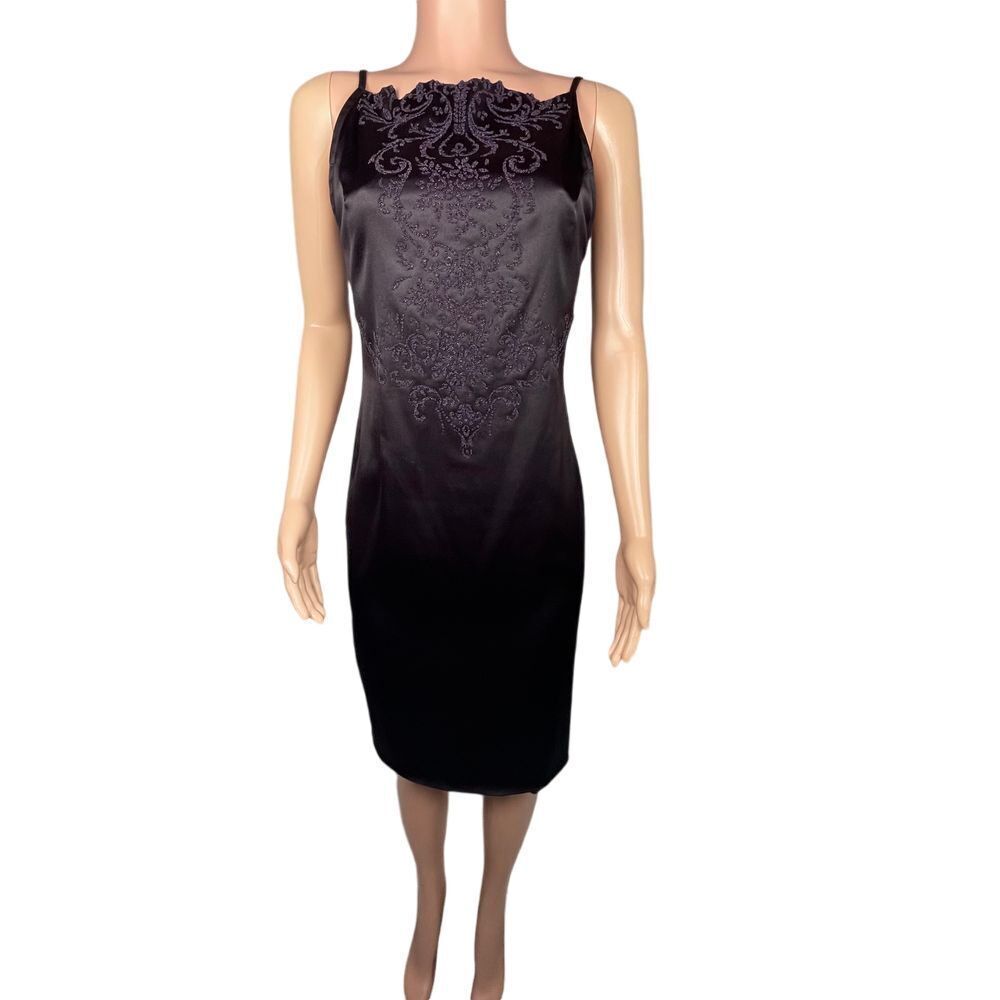 CDC Plum Purple elegant beaded,‎ scalloped top dress, Satin-smooth, fairy, Sz. 6